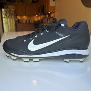 NIKE FLYWIRE CLEATS